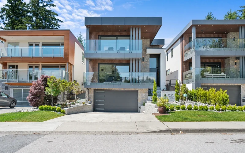 Grand Prize #1 White Rock home photo 1