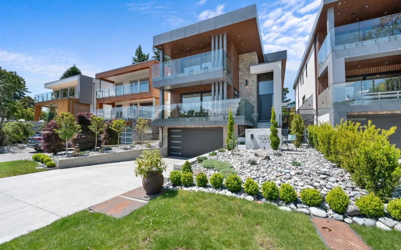 Grand Prize #1 White Rock home photo 3